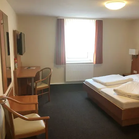 Doebelts Schuetzenhaus Отель 3*