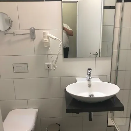 Hotel Döbelts Schützenhaus 3*